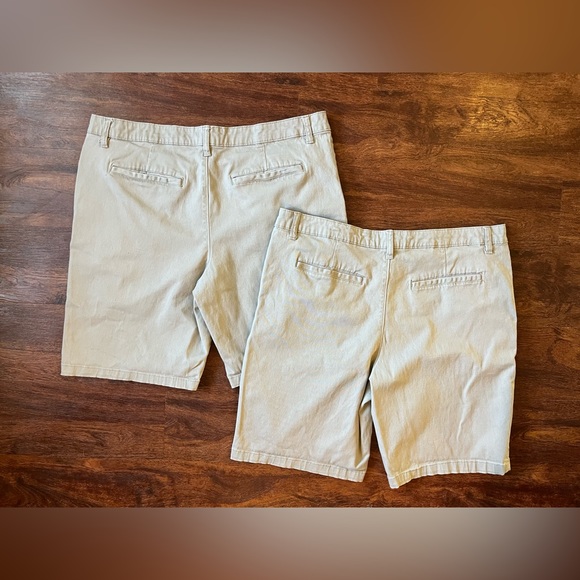 Set of 2 Men’s Blue Crown Classic Chino Khaki shorts, size 38 GUC Uniform Work - Picture 2 of 8